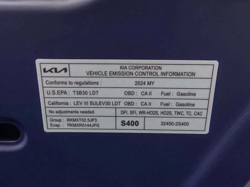 Certified 2024 Kia Sorento EX image 28