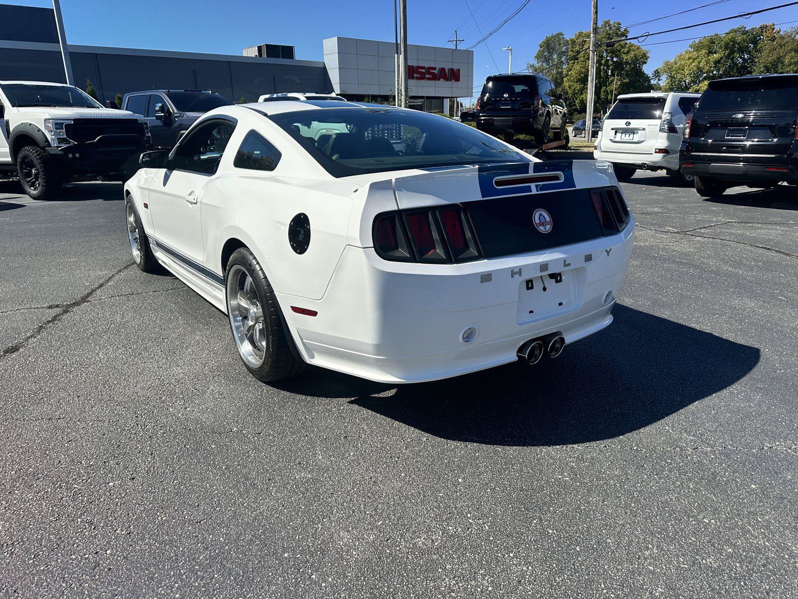 Used 2011 Ford Mustang GT Premium w/ Security Pkg RWD image 37