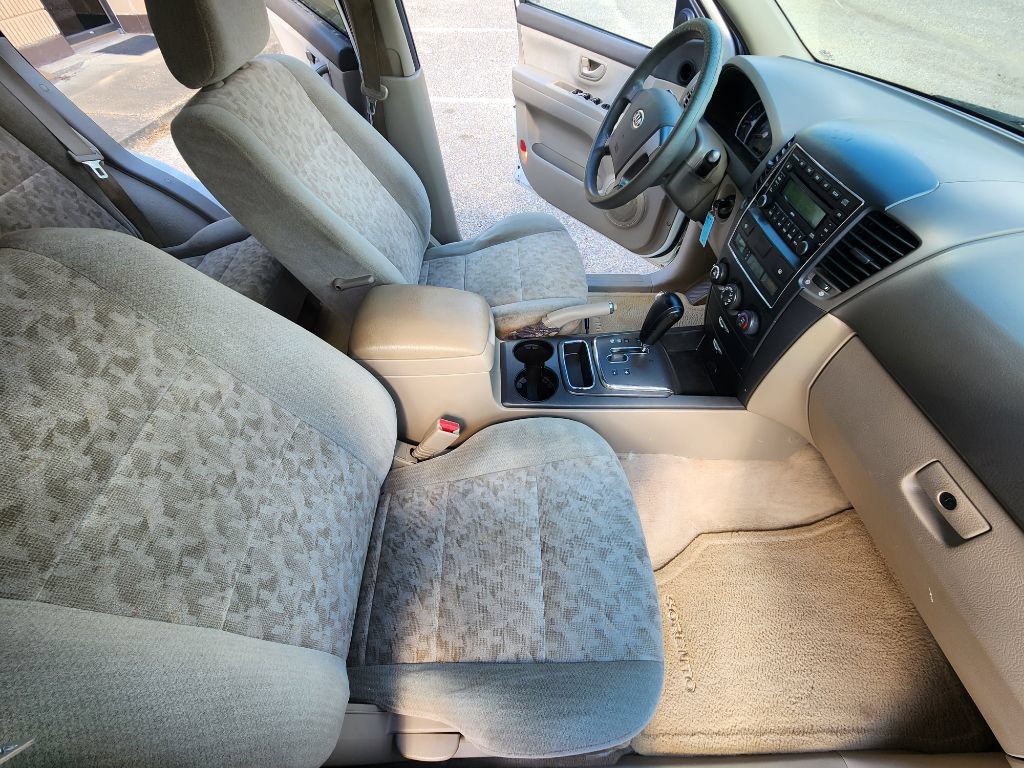 Used 2007 Kia Sorento 2WD image 9