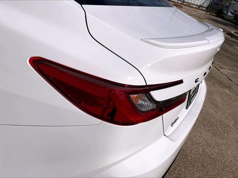 Used 2025 Toyota Camry SE image 27