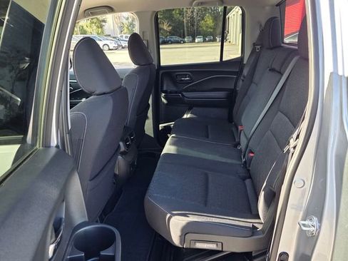 Used 2024 Honda Ridgeline Sport image 10