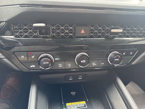 Used 2025 Honda Accord Touring image 10