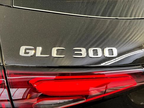 New 2026 Mercedes-Benz GLC 300 4MATIC image 6