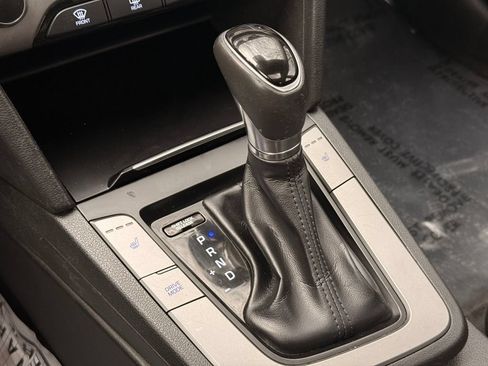 Used 2018 Hyundai Elantra Value Edition FWD image 30