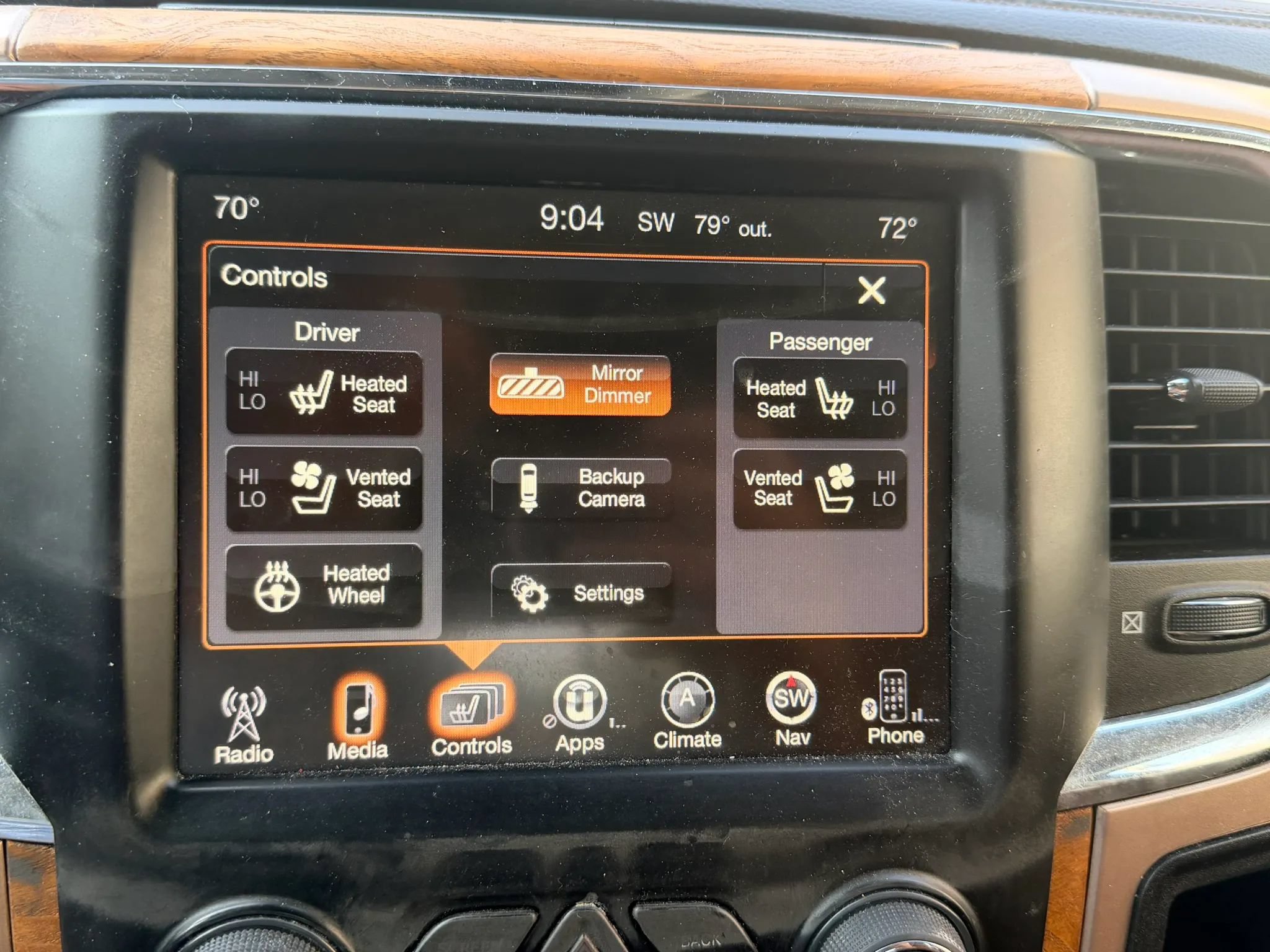 Used 2017 RAM 1500 Laramie Longhorn AWD/4WD image 18