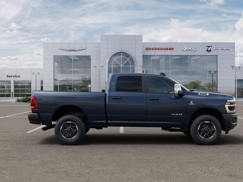 New 2025 RAM 3500 Laramie AWD/4WD image 92