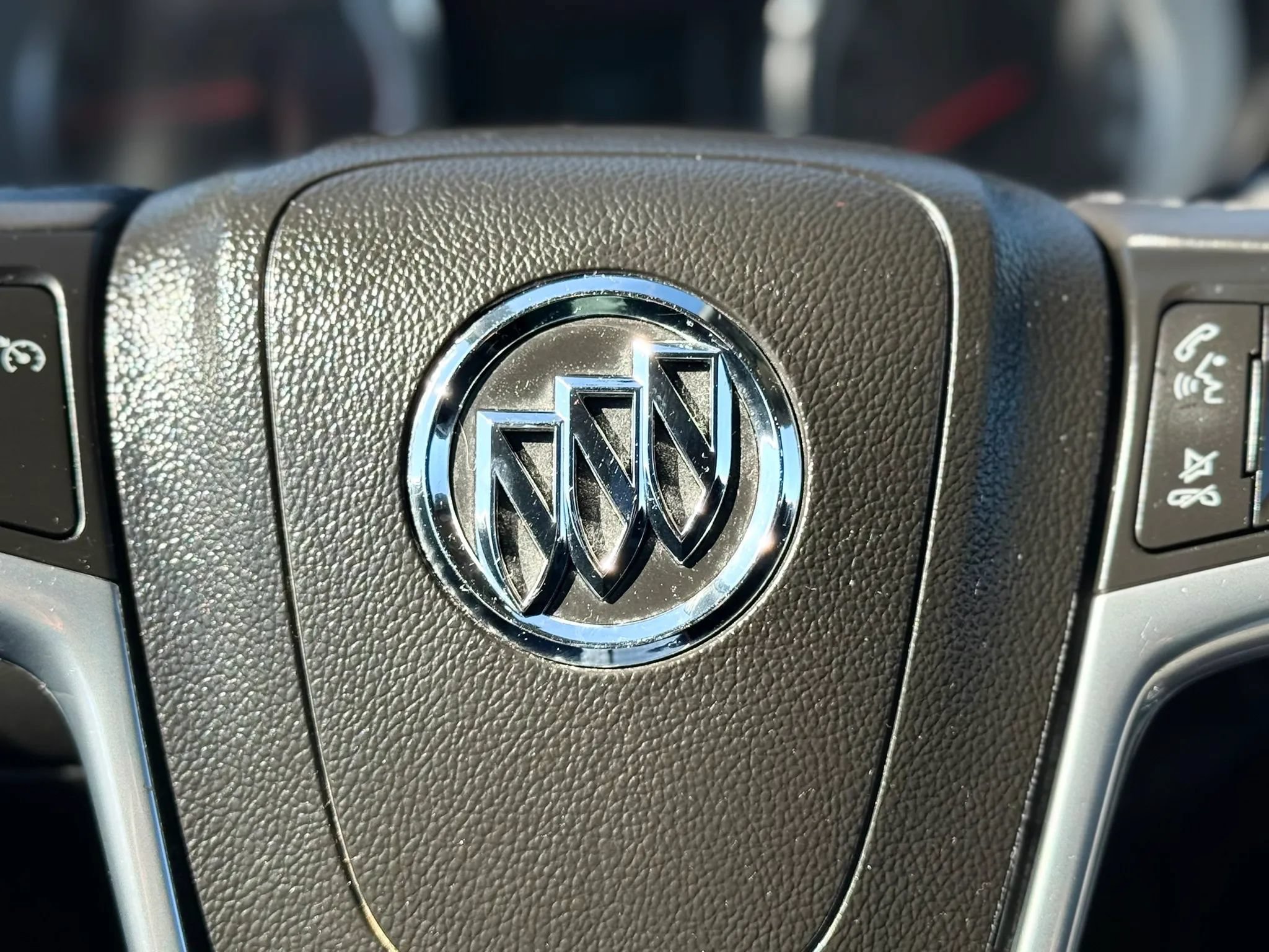 Used 2013 Buick Encore Convenience FWD image 17