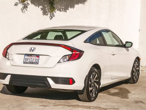 Used 2018 Honda Civic LX-P image 6