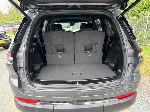 New 2026 Jeep Grand Cherokee L Laredo AWD/4WD image 13