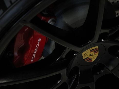 Certified 2025 Porsche 718 Cayman GTS RWD image 26