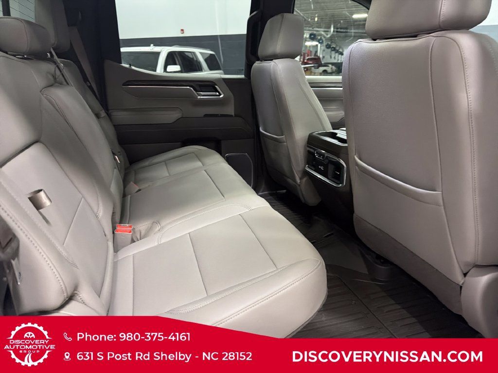 Used 2025 GMC Sierra 1500 SLT w/ SLT Premium Plus Package AWD/4WD image 40