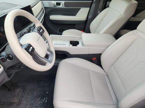 Used 2025 Hyundai Santa Fe SEL image 12