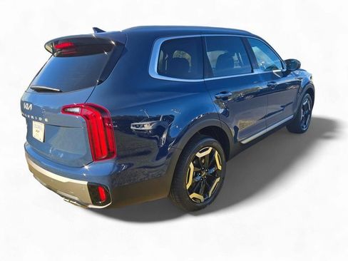 New 2025 Kia Telluride S image 14