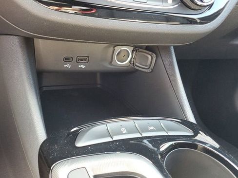 New 2026 Buick Envista Sport Touring w/ Convenience I Package FWD image 23