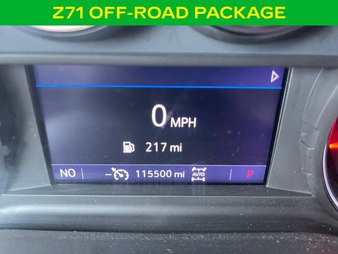 Used 2021 Chevrolet Silverado 1500 Custom Trail Boss w/ Safety Confidence Package AWD/4WD image 17