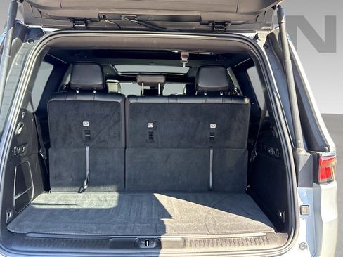 Used 2024 Jeep Wagoneer w/ Premium Group I image 26