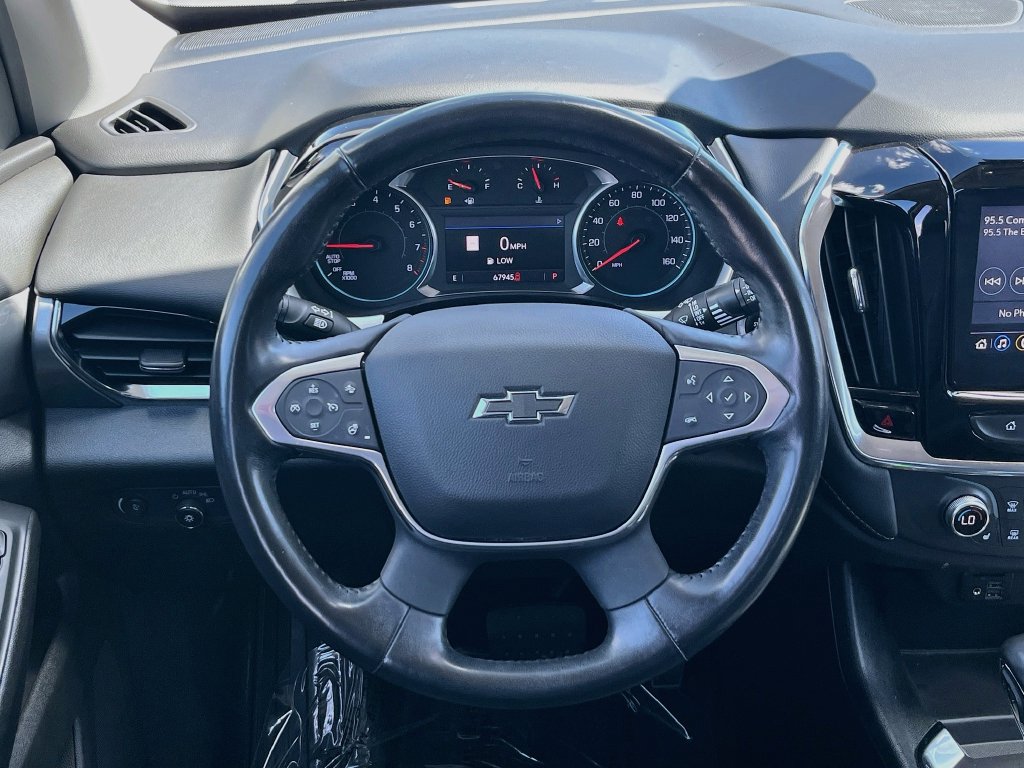 Used 2021 Chevrolet Traverse RS FWD image 11