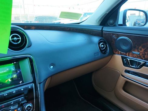 Used 2016 Jaguar XJ L Portfolio image 15