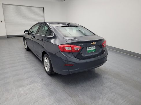 Used 2017 Chevrolet Cruze LT FWD image 5