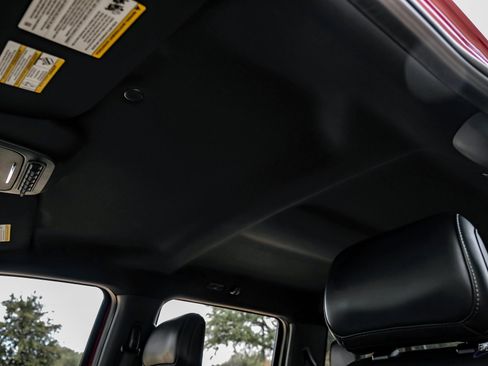 Used 2021 Ford F150 Raptor w/ Tow Technology Package image 37