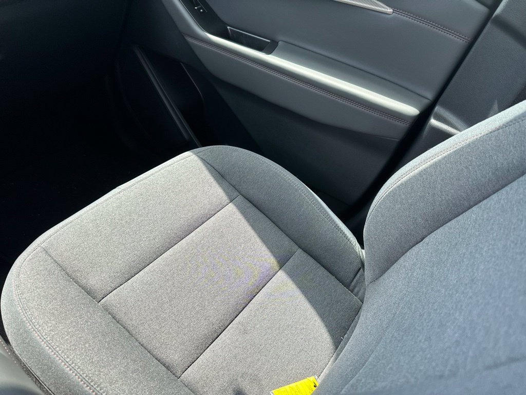 Used 2025 Ford Explorer Active RWD image 6