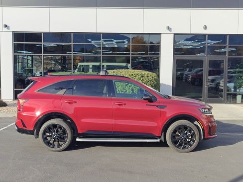 Used 2022 Kia Sorento SX image 8