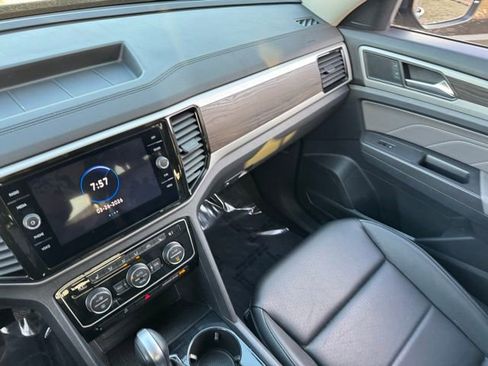 Used 2023 Volkswagen Atlas SE AWD/4WD image 23