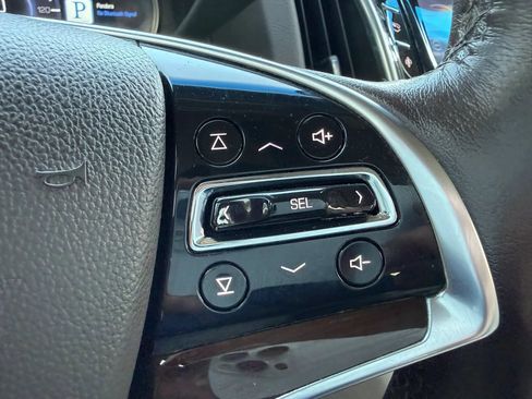 Used 2016 Cadillac Escalade Luxury AWD/4WD image 28