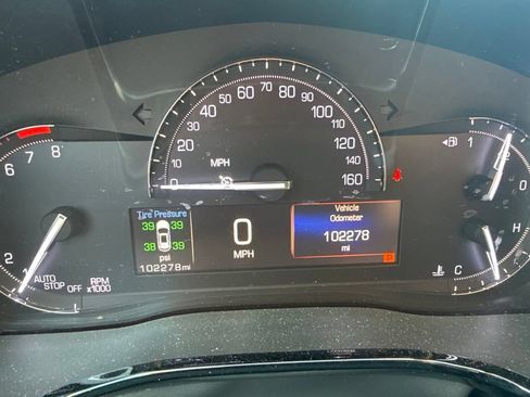 Used 2017 Cadillac XT5 Luxury FWD image 15