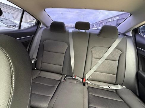 Used 2018 Hyundai Elantra SEL image 29