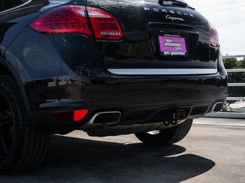 Used 2012 Porsche Cayenne image 33