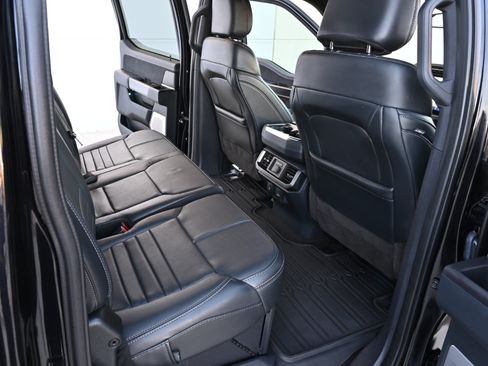 Used 2022 Ford F150 Platinum w/ FX4 Off-Road Package AWD/4WD image 15