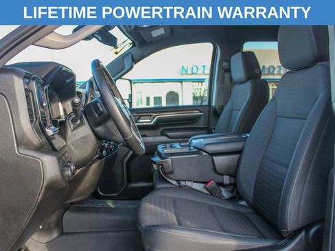 Used 2024 Chevrolet Silverado 2500 LT w/ Convenience Package image 17