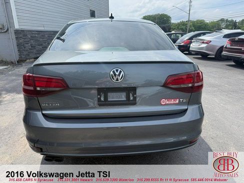 Used 2016 Volkswagen Jetta Sport FWD image 6