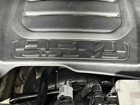 Used 2021 RAM 1500 Big Horn image 9