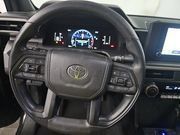 Certified 2025 Toyota Tacoma SR5 AWD/4WD image 10
