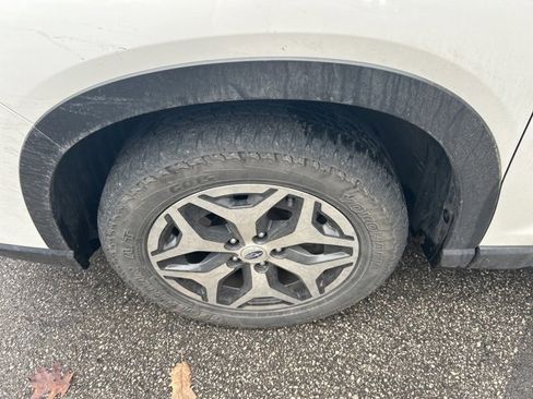 Certified 2022 Subaru Forester Premium image 10