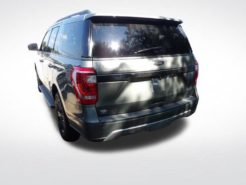 Used 2019 Ford Expedition XLT w/ Equipment Group 202A RWD image 12