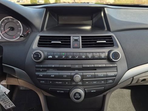 Used 2012 Honda Accord LX image 27