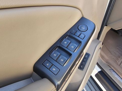 Used 2015 GMC Yukon XL SLT AWD/4WD image 23