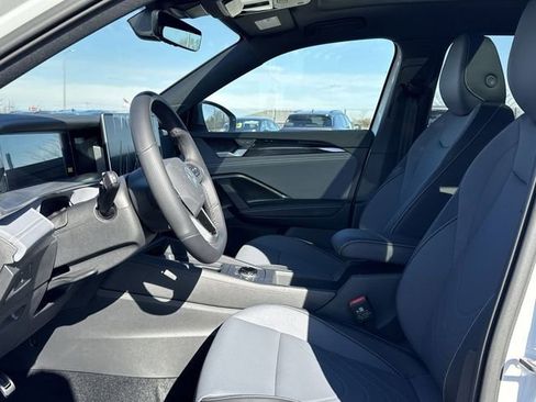 New 2026 Volkswagen Tiguan SE R-Line AWD/4WD image 11