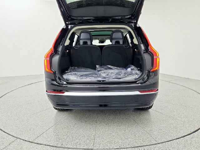 New 2026 Volvo XC90 B6 Plus w/ Protection Package Premier AWD/4WD image 19
