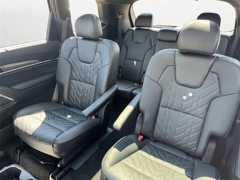 Used 2023 Kia Telluride SX X-Pro image 17