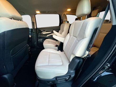Used 2019 Subaru Ascent Limited image 30