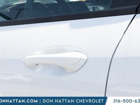 New 2026 Chevrolet Trax RS w/ Sunroof Package FWD image 26