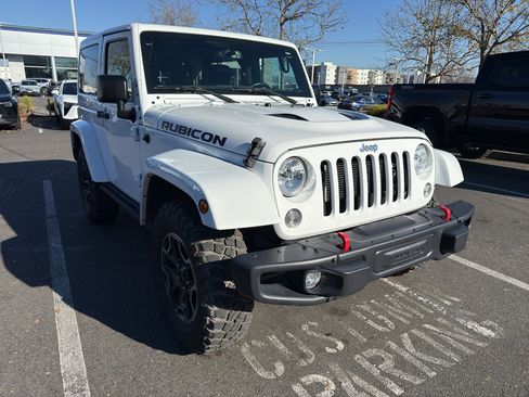 Used 2016 Jeep Wrangler Rubicon image 3