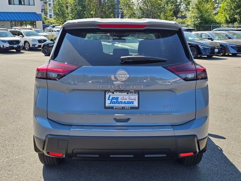 New 2026 Nissan Rogue SV w/ Cold Weather Package AWD/4WD image 4