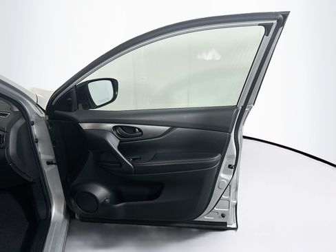 Used 2021 Nissan Rogue Sport S FWD image 32