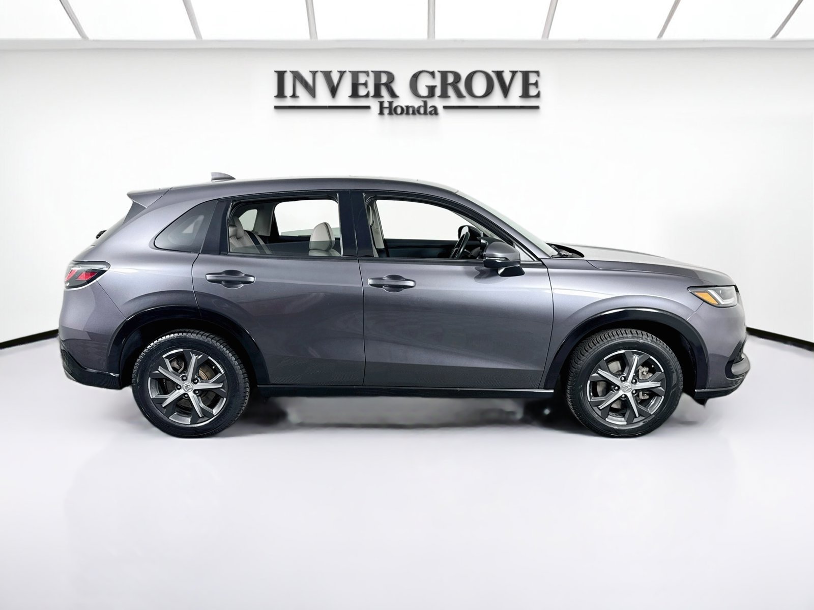 Used 2024 Honda HR-V EX-L image 4