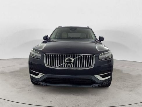 Used 2025 Volvo XC90 B6 Plus w/ Protection Package Premier AWD/4WD image 8
